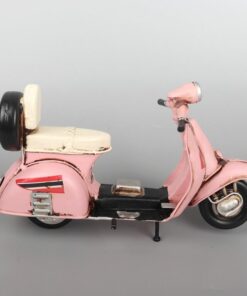 Mô hình xe vespa cổ đẹp màu hồng CD176