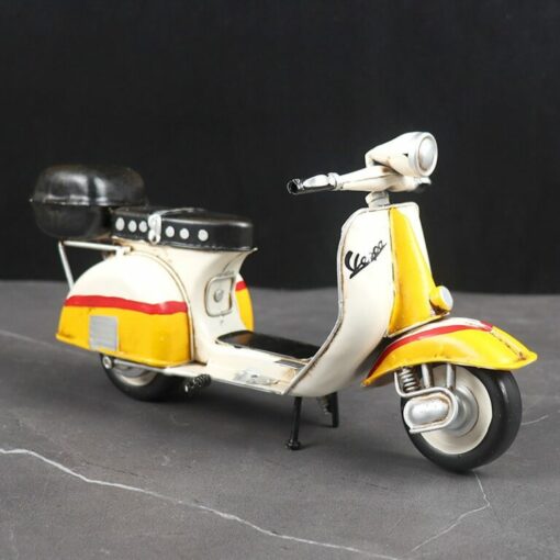 Mô hình xe vespa cổ CD241