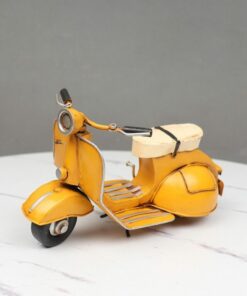 Mô hình xe vespa hoài cổ CD240