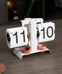 Đồng Hồ Lật Kết Hợp Cổ Điển Và Hiện Đại