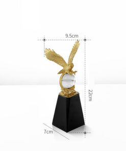 Tượng Đại Bàng Trên Quả Cầu