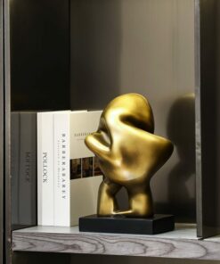 Tượng Điêu Khắc Bước Chân Vô Hình
