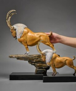Tượng Dê Vàng Thịnh Vượng
