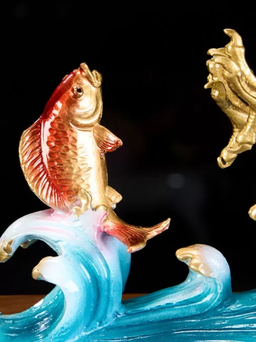 Tượng Đại Bàng Săn Cá Chép