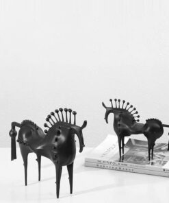 Tượng Ngựa Sắt Huyền Bí