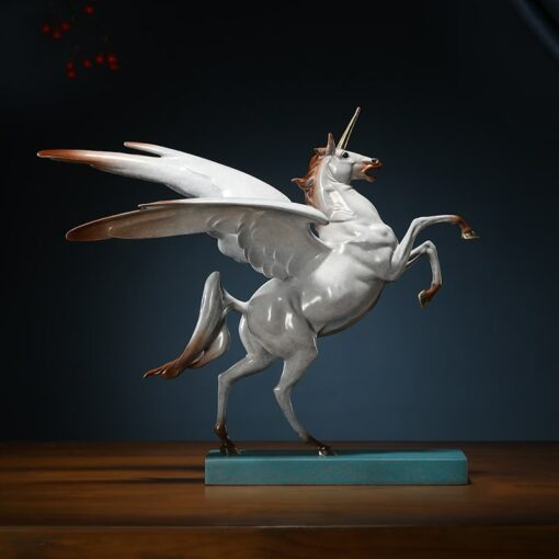 Tượng Ngựa Pegasus Chinh Phục Đỉnh Cao